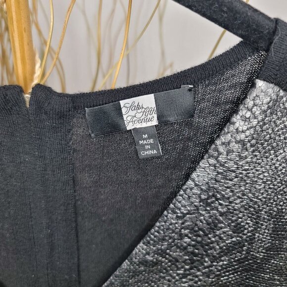 Saks Fifth Avenue Blouse Womens Medium - Picture 4 of 7